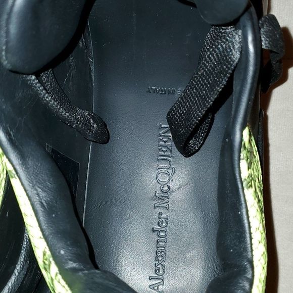 Alexander McQueen Oversized Running Shoe - Picture 7 of 8